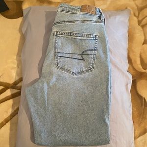 Light wash American Eagle Jeans
